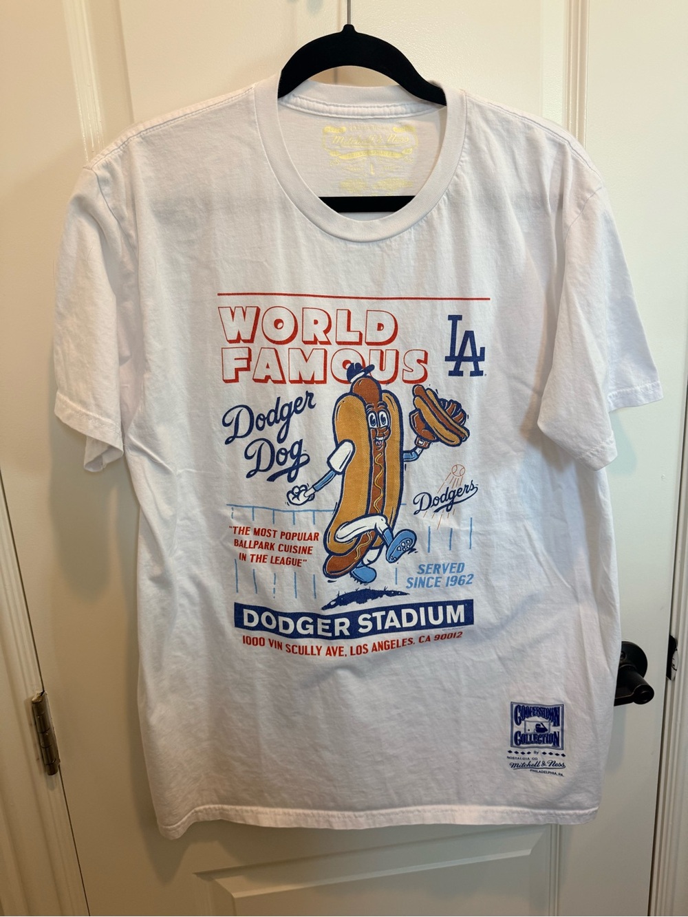 Mitchell & Ness White Dodgers 'World Famous Dodger Dog' Graphic Tee